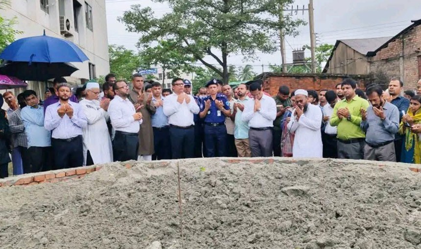 কুমিল্লায় জুলাই শহীদদের স্মরণে নির্মিত হচ্ছে 'জুলাই স্মৃতিস্তম্ভ'